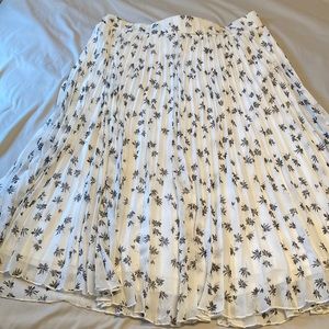 Lane Bryant pleated midi skirt 14/16